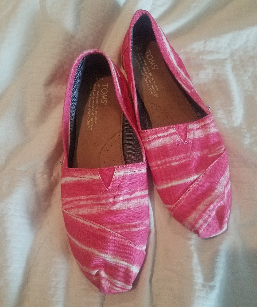 Toms pink print classic women's canvas